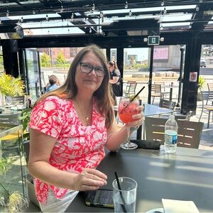 Meet your Posher, Betsie